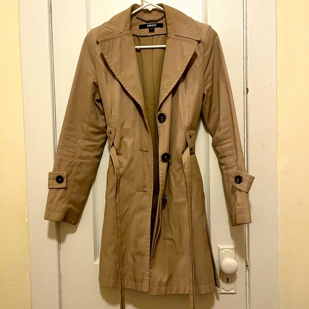 DKNY Women’s camel colored Trench Coat. Size XS.